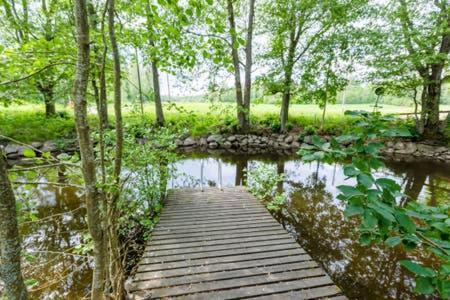 Poppelstrand Nuuksio, Pet Friendly Guest Apartment Экстерьер фото