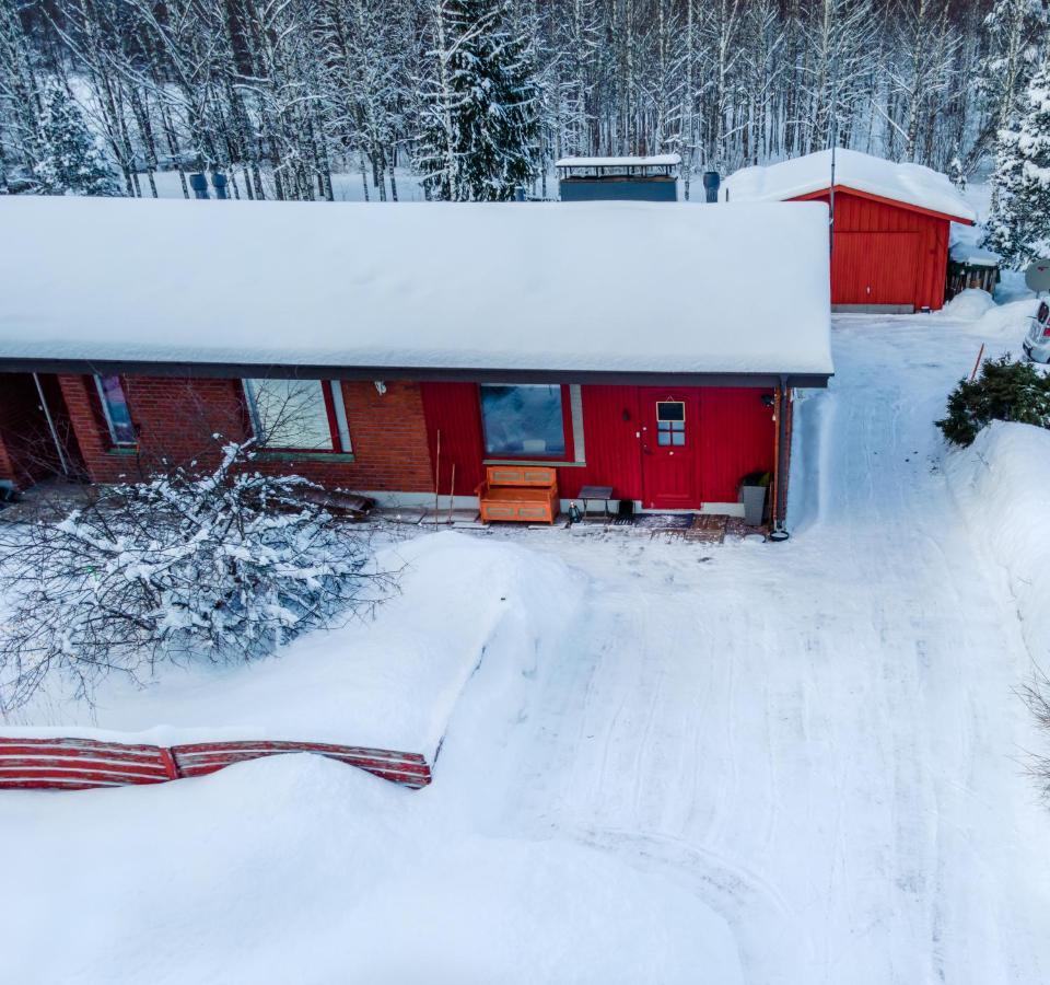 Poppelstrand Nuuksio, Pet Friendly Guest Apartment Экстерьер фото